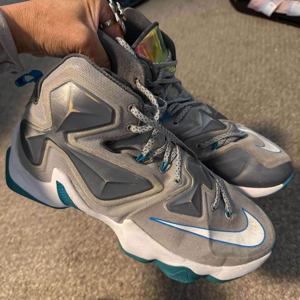 Nike LeBron XIII Blue Lagoon Size 10.5 Wolf Grey